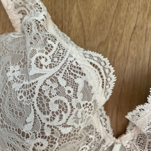Third Love Lace Contour Plunge Bra 34E - Picture 3 of 10